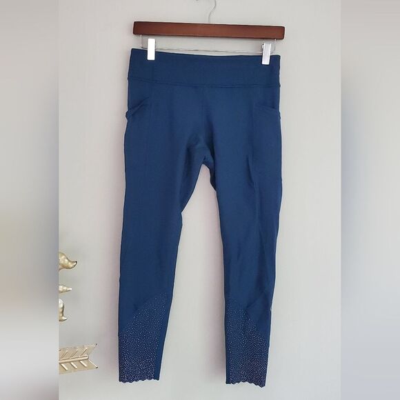 Lululemon Athletica Teal Tight Cropped Leggings With Scallop Detail Size 8 - Picture 1 of 14